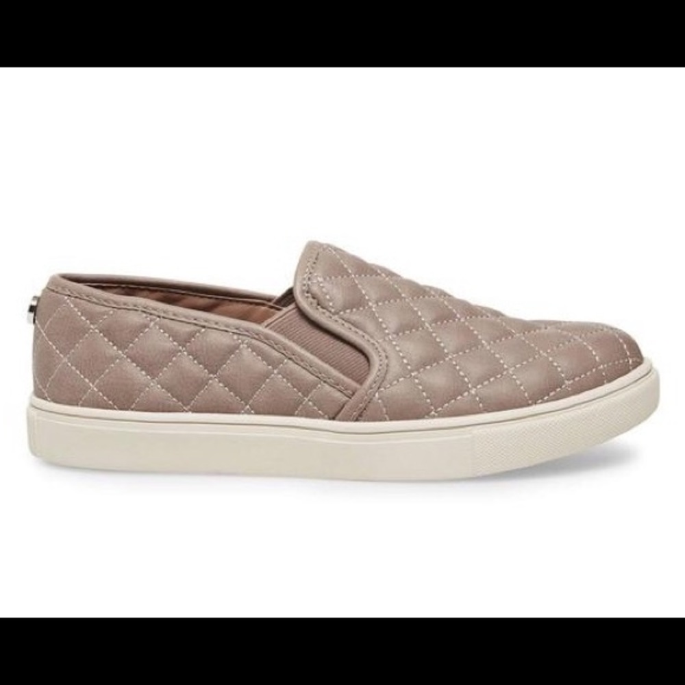 Steve Madden Slip on Sneakers✨